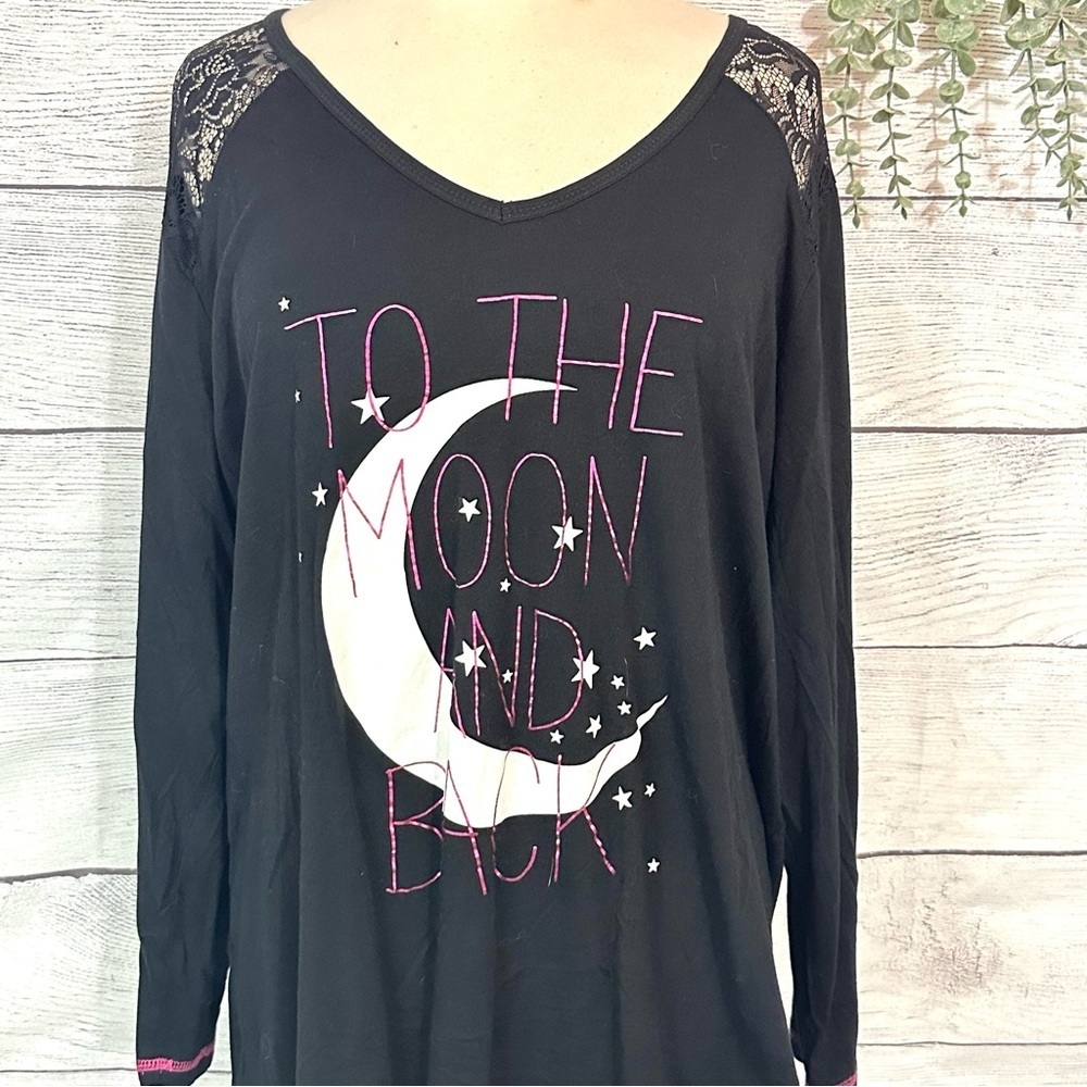 3/$22🩶 Torrid Long Sleeve Sleep Tee To The Moon & Back Lace Shoulder Plus Sz 3X - Picture 5 of 11